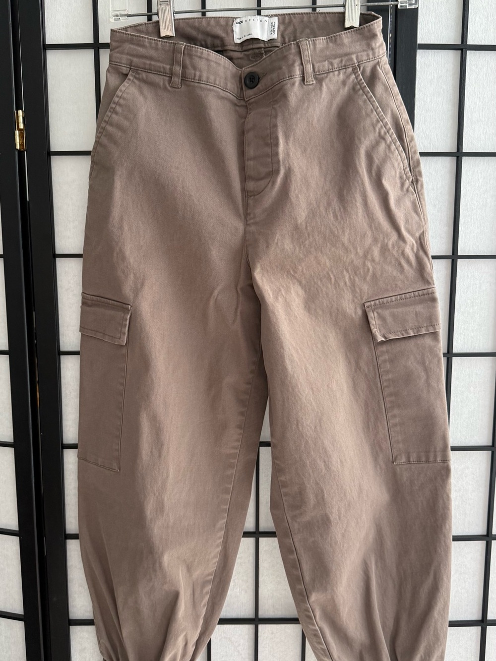 ASOS Beige Solid Cargo Jogger Pants Tapered Leg Button Fly w/ Pockets 26W x 30L